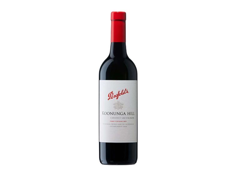 Penfolds Koonunga Hill Cabernet Sauvignon lên men nguyên liệu cao cấp vùng Nam Úc mang đến hương vị đậm đà, tinh tế đầy mê hoặc