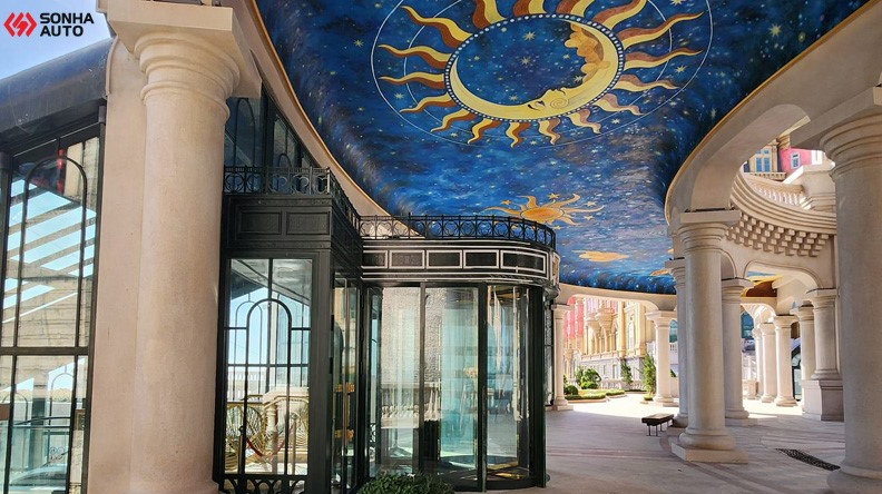 Gorgeous Artwork of NABCO Revolving Door at Ba Na Hills