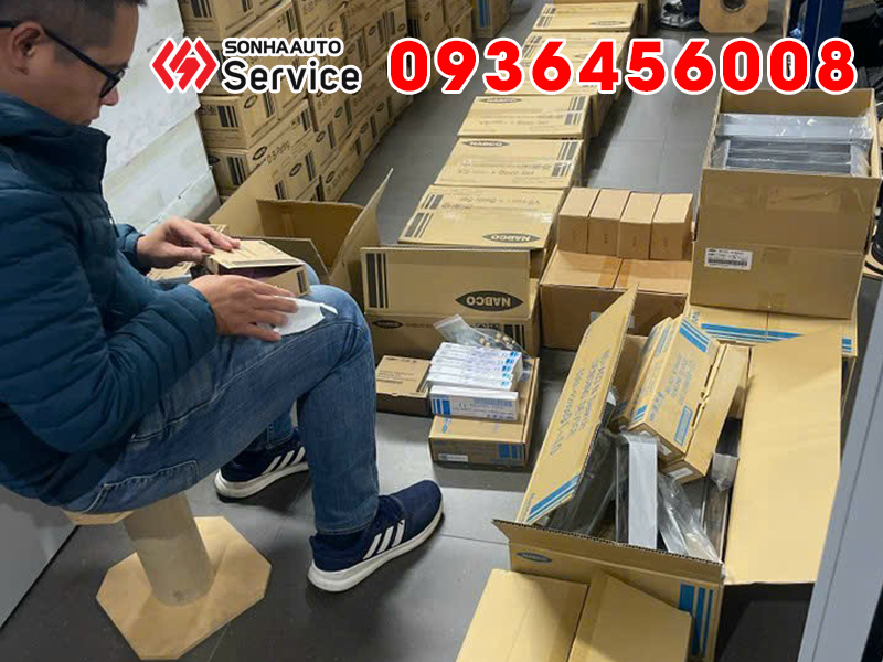 Giá cửa trượt tự động Nhật Bản nhập khẩu chính hãng