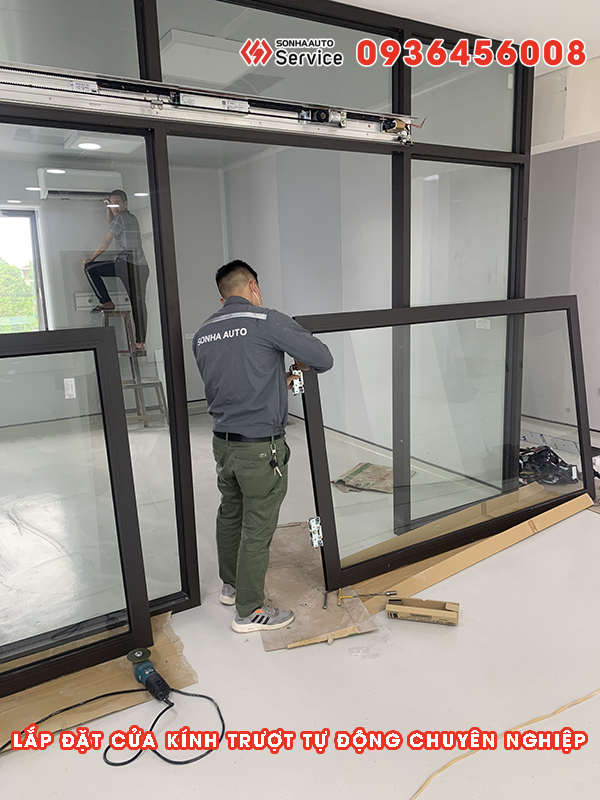 Lắp đặt trọn gói cửa kính trượt tự động chuyên nghiệp