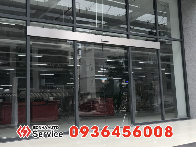 Lắp đặt trọn gói cửa lùa kính tự động